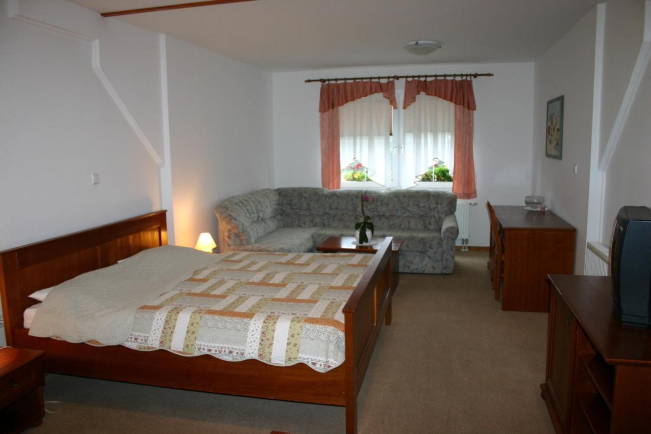 Gostisce - Guest House Stari Hrast Ljutomer Room photo
